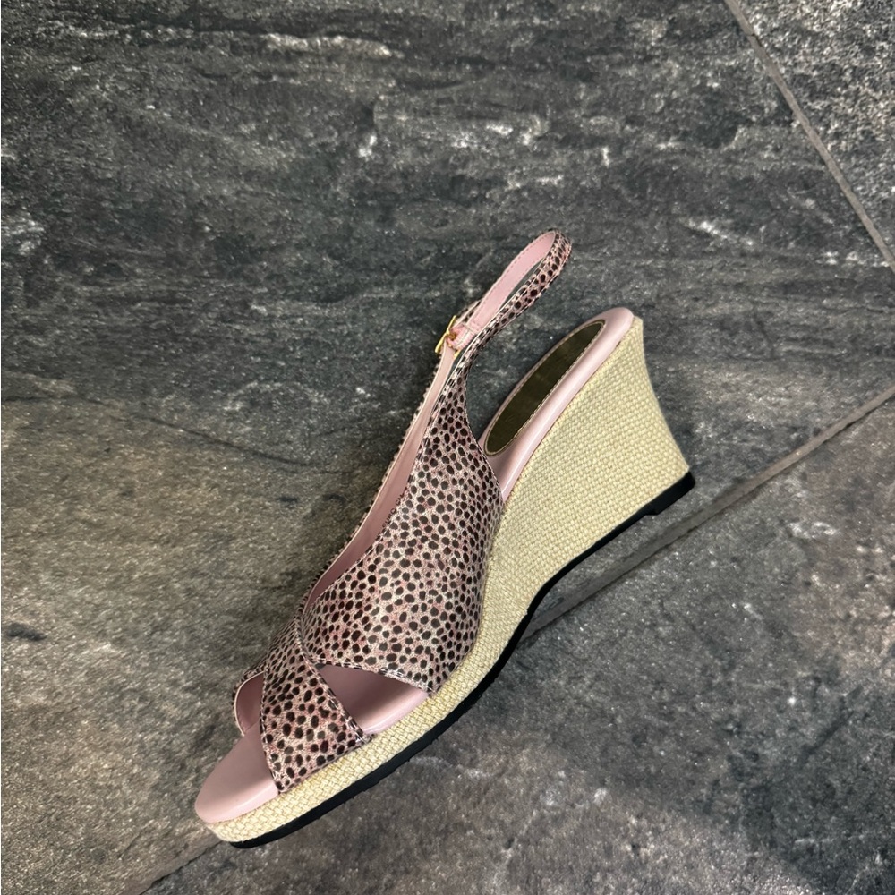 Soft style a HUSH PUPPIES Co. 8.5M sandals